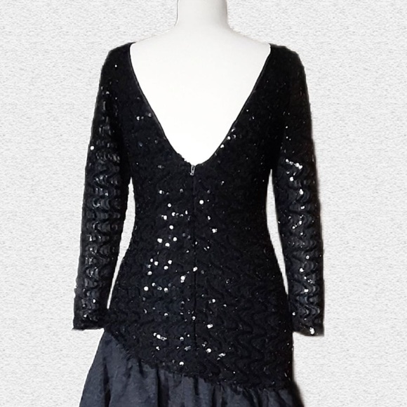 VINTAGE Lace Black Asymmetric Dress, Genuine Vintage 70s, Shiny embellished - Picture 9 of 13